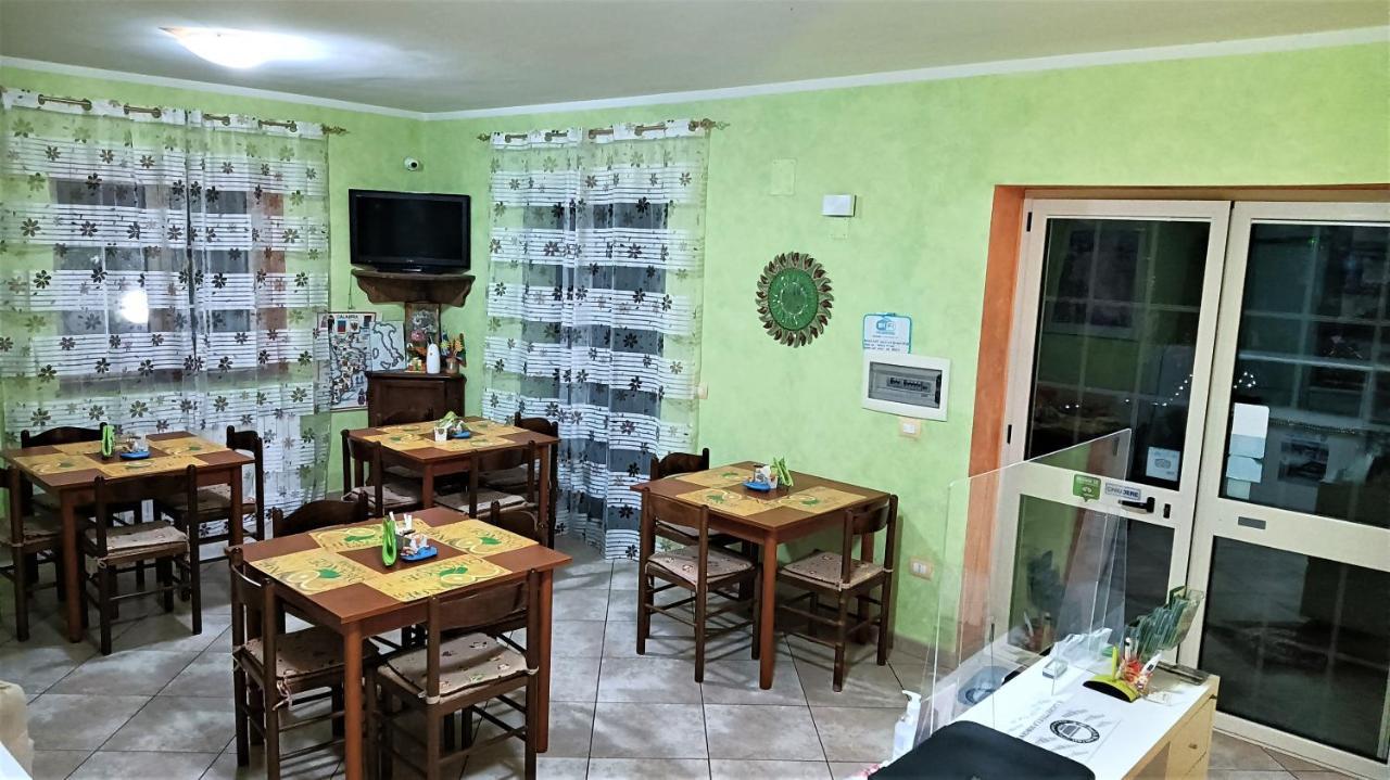 Bed and Breakfast Il Laghetto Castrovillari Esterno foto