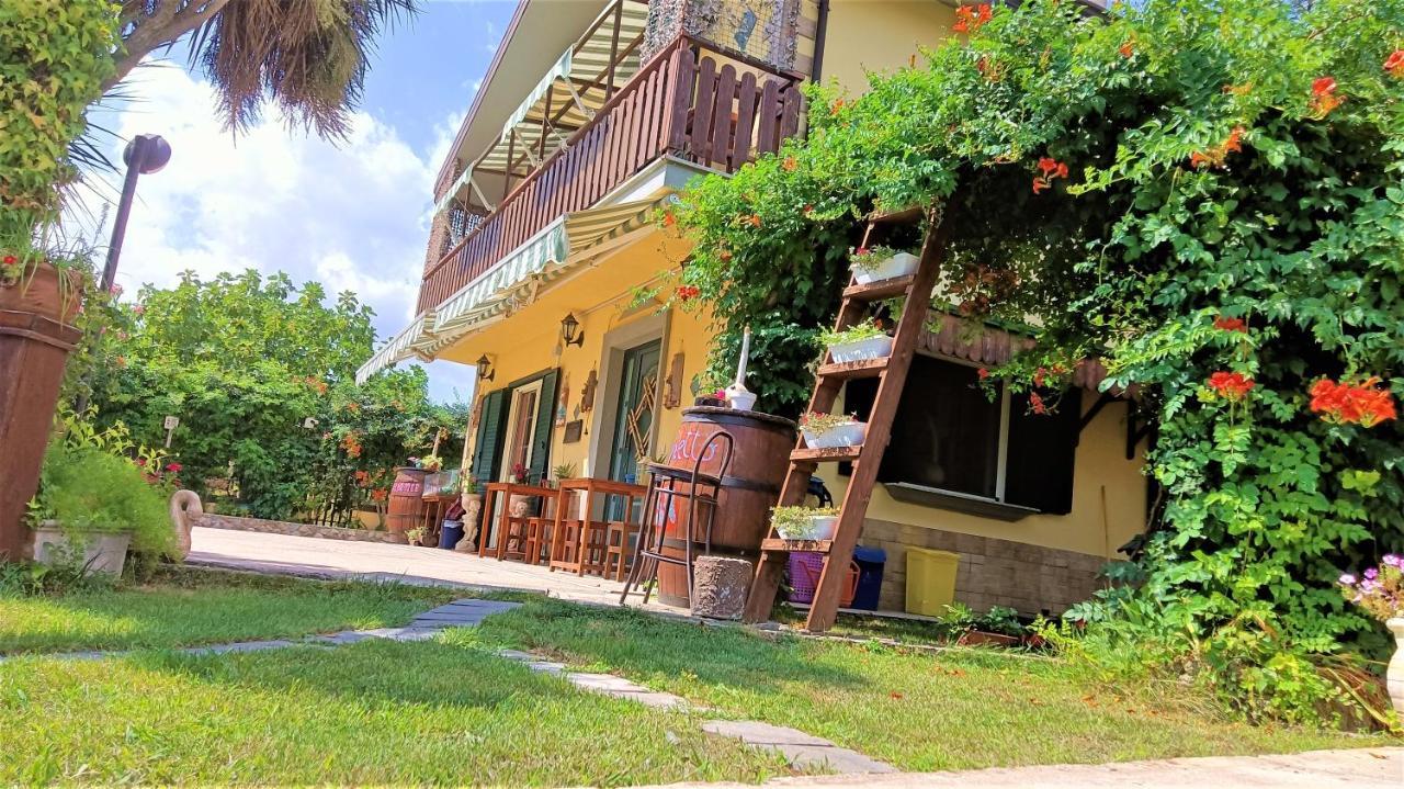 Bed and Breakfast Il Laghetto Castrovillari Esterno foto