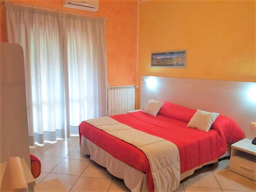 Bed and Breakfast Il Laghetto Castrovillari Esterno foto
