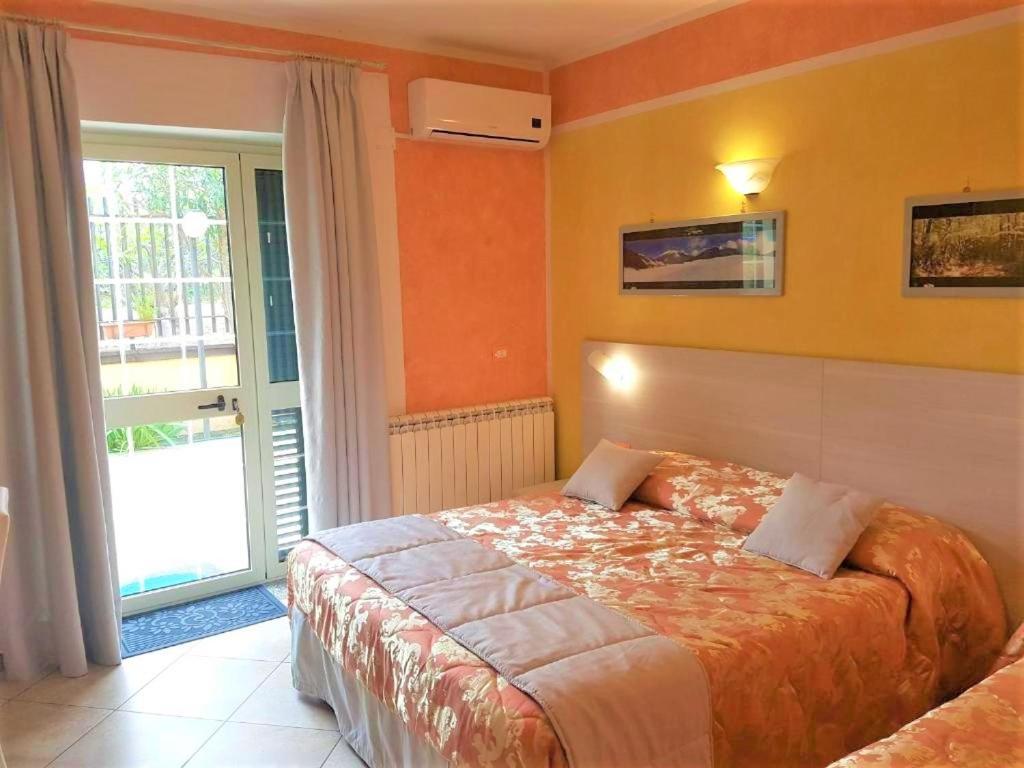 Bed and Breakfast Il Laghetto Castrovillari Esterno foto