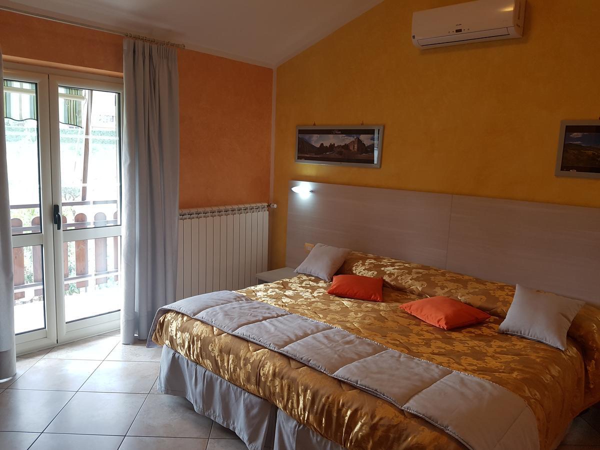 Bed and Breakfast Il Laghetto Castrovillari Esterno foto